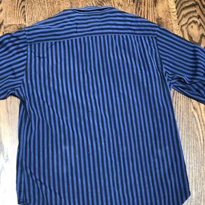 Robert Graham Blue Striped Men’s XL button down